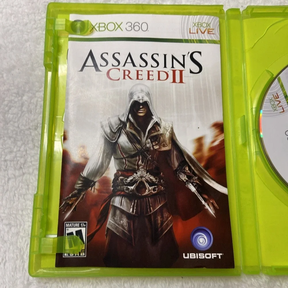 Assassin's Creed II Microsoft Xbox 360 Complete CIB 2009 Video Game